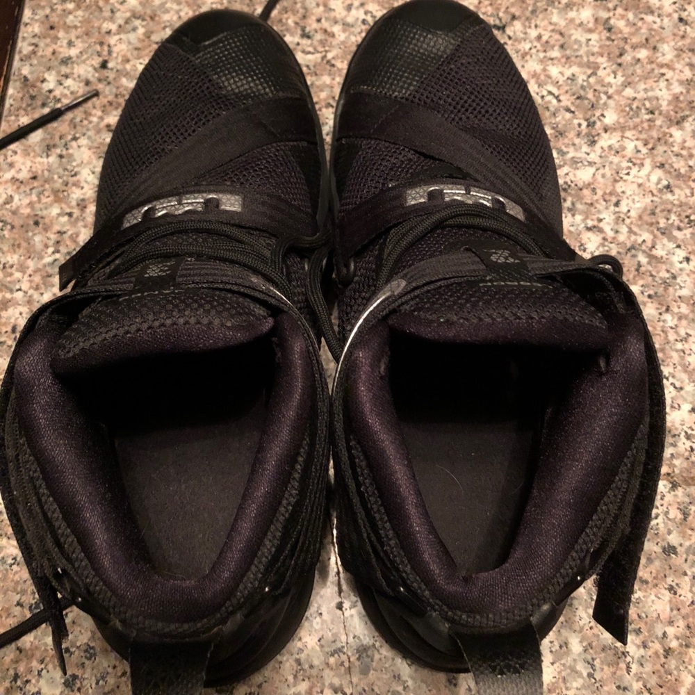 Lebron’s - Picture 3 of 4