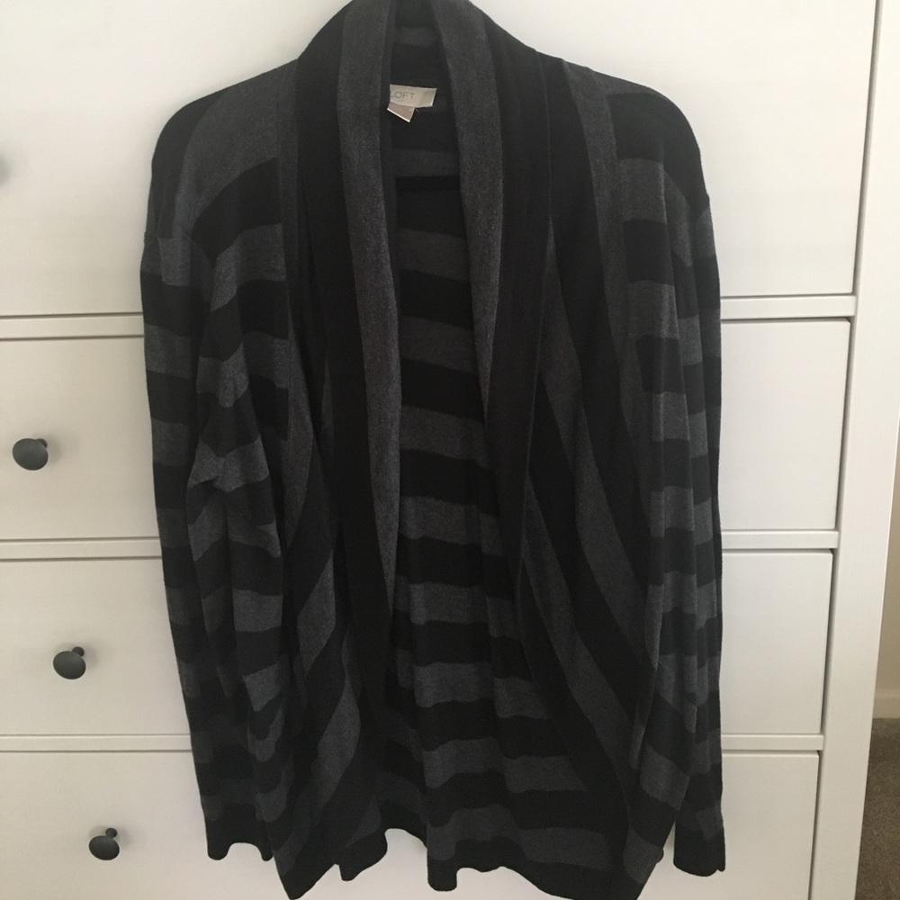 LOFT Black and Gray Sweater