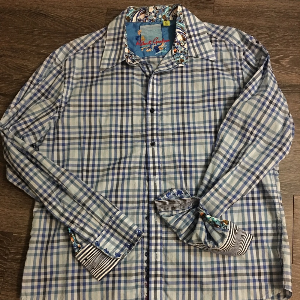 Robert Graham Button-up - Picture 2 of 3