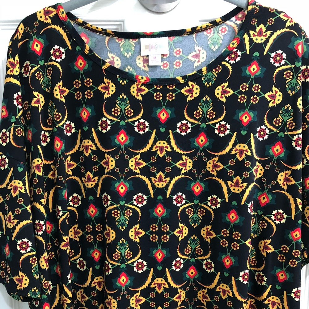Classically patterned Irma tunic in slinky fabric