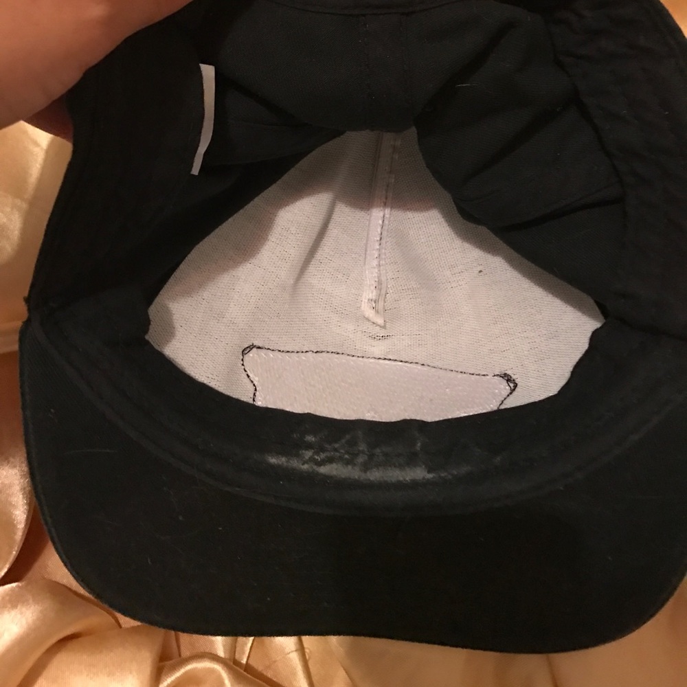 Hat - Picture 2 of 3
