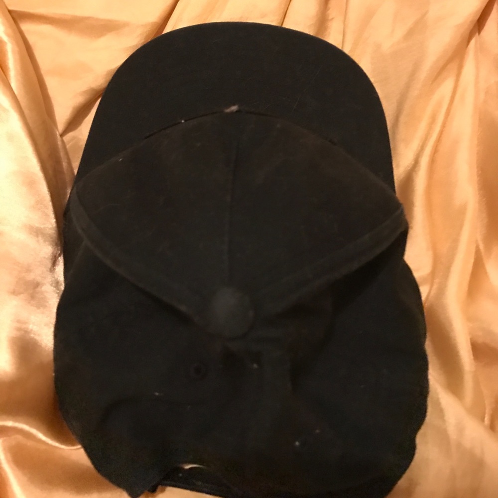 Hat - Picture 3 of 3