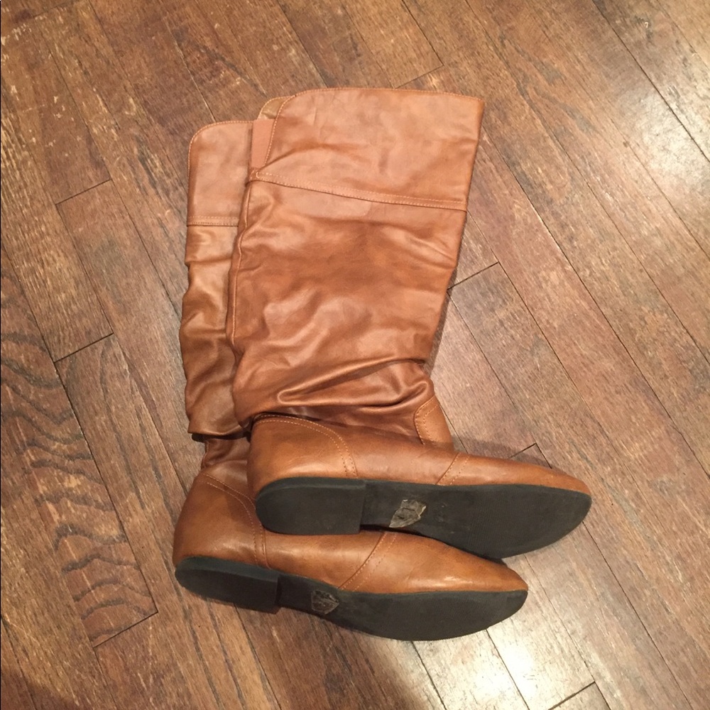 Brown boots