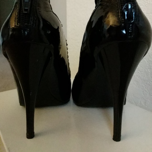 Black Heels - Picture 4 of 4
