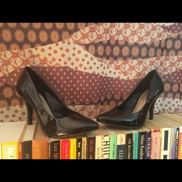 Jessica Simpson Patent Leather Stiletto Heels - Picture 2 of 8