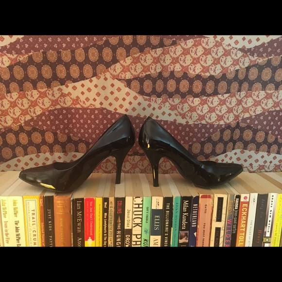 Jessica Simpson Patent Leather Stiletto Heels - Picture 3 of 8