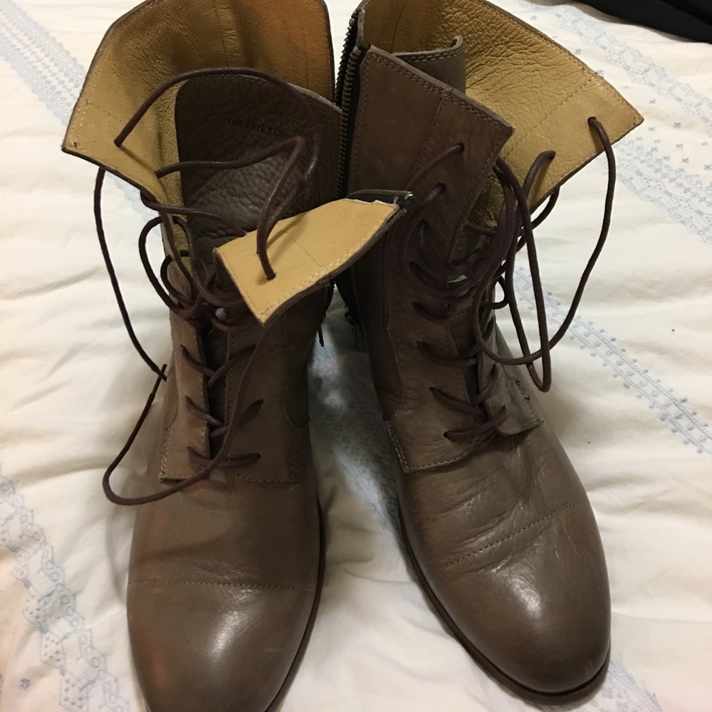 Frye Courtney Boot