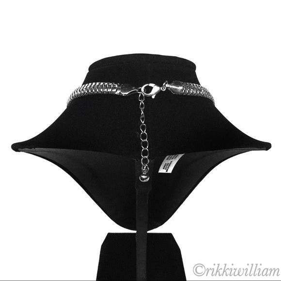 Beautiful Multi-Colored Pastel Statement Necklace - Picture 4 of 4