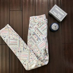 Aztec print, skinny jeans