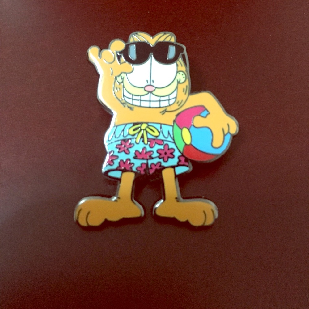 Garfield pin