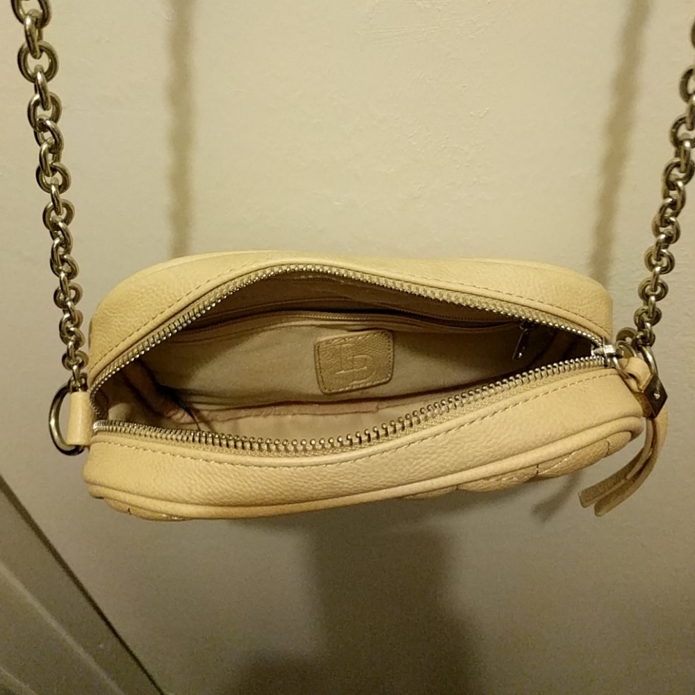 Purse - Picture 2 of 2