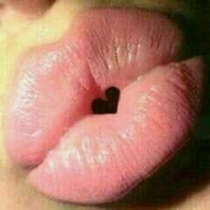 Meet your Posher, Ndeye