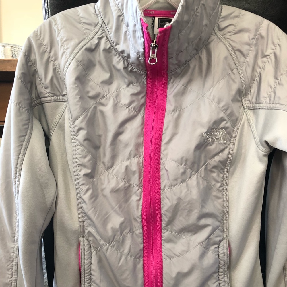 ****SOLD*******North face silver jacket