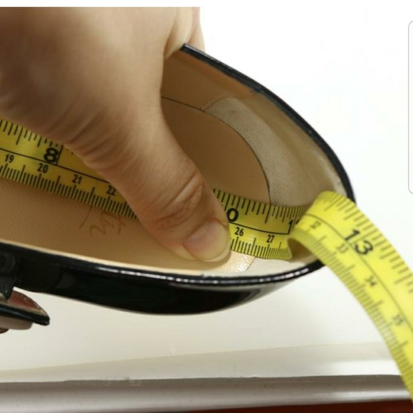 Christian Louboutin size 40.5 (US 10.5) - Picture 3 of 8