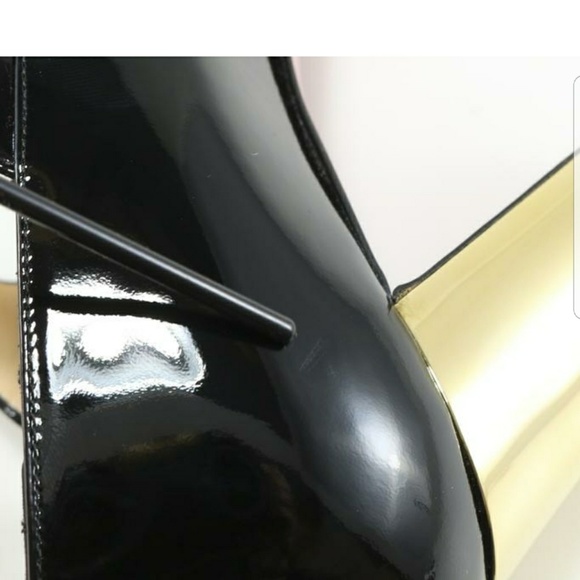 Christian Louboutin size 40.5 (US 10.5) - Picture 6 of 8