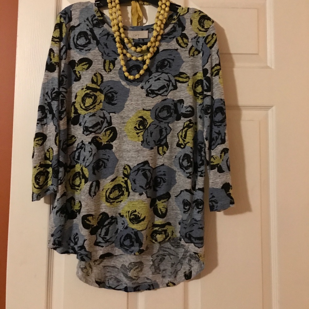 Linen T - The Loft T-Shirt - GUC!