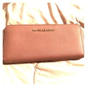 Michael Kors Dusty Rose wallet