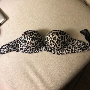 Victoria’s Secret bombshell bra