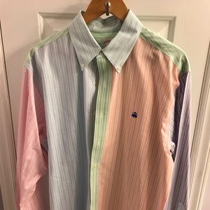 Brooks Brothers Fun Shirt. Large.