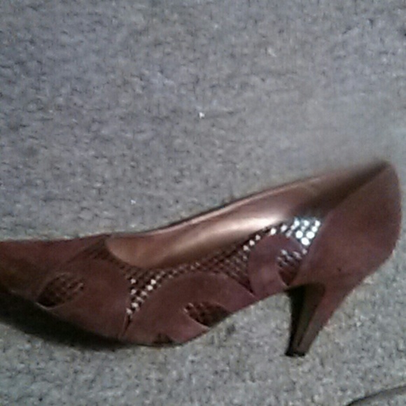 Woman high heel shoes - Picture 3 of 4