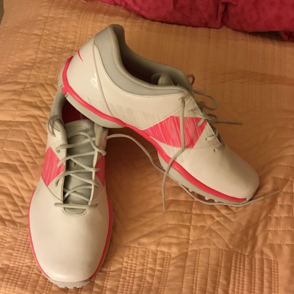 Brand new Nike’s *FIRM*