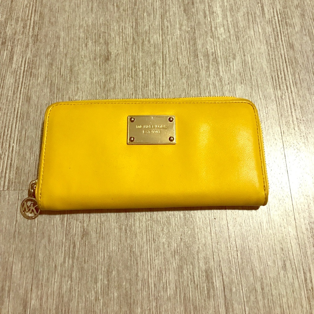 ✨⚡️Yellow MK Wallet⚡️✨