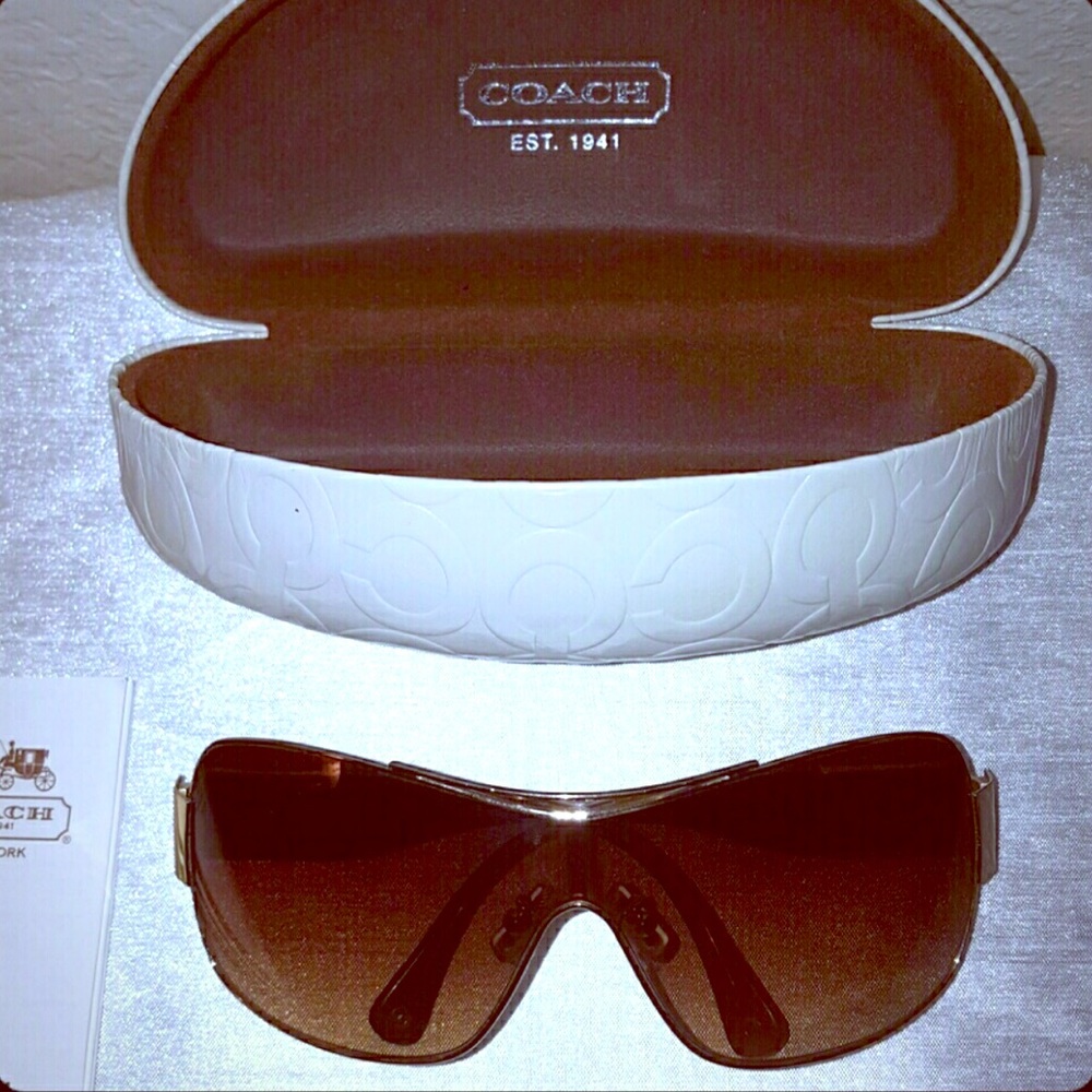 ☀️COACH Sunglasses 🕶