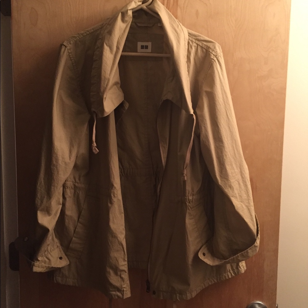 Uniqlo lightweight jacket