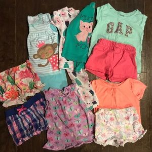 ✨✨Lot of 2T girl's clothes ✨✨