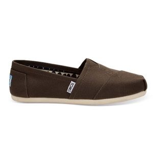 Toms. Great condition. Brown.