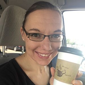 Meet your Posher, Ariela