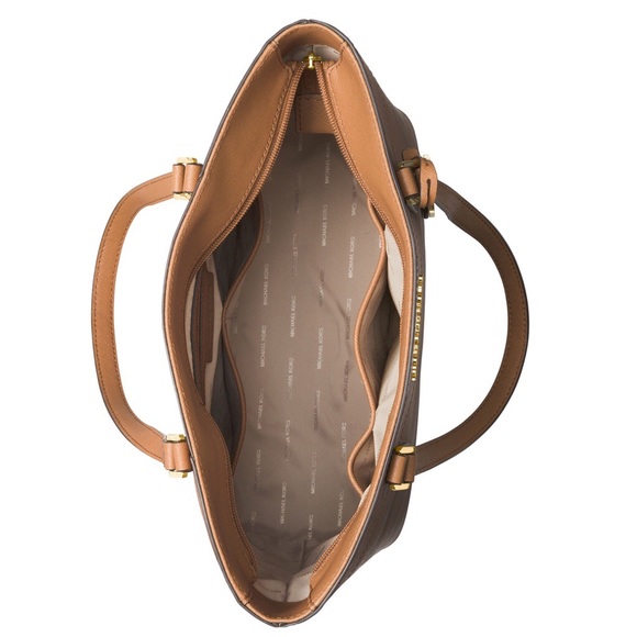 New Michael Kors Morgan Tote in Acorn! - Picture 6 of 7