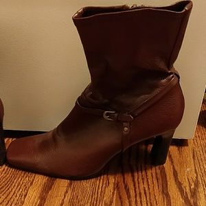 Bandolino heeled boots size 6.5