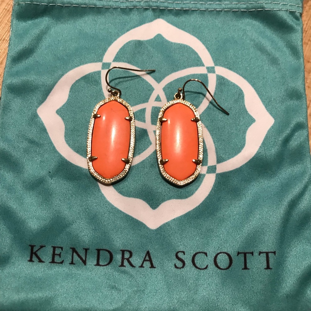 Kendra Scott ‘Elle’ Drop Earrings