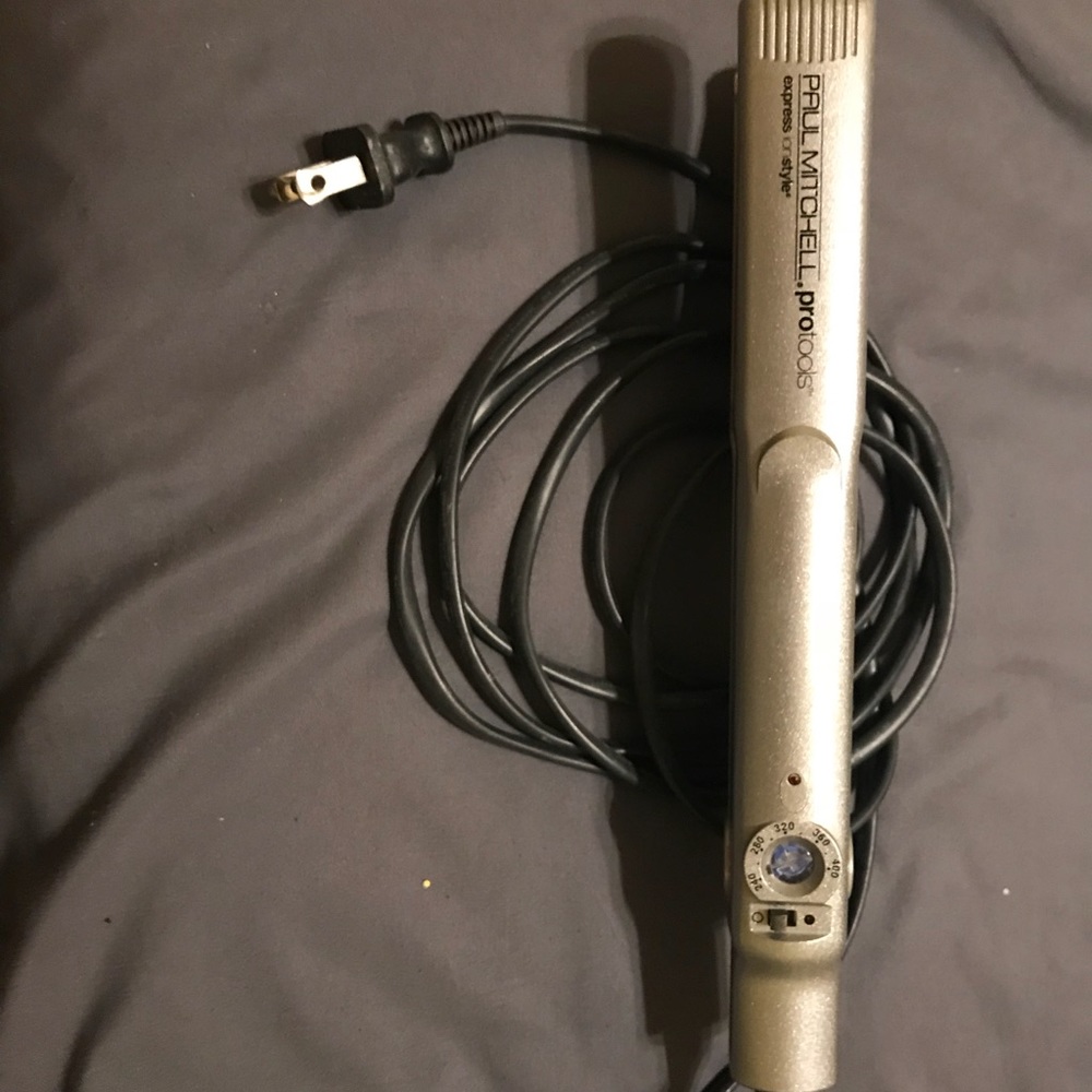 Paul Mitchell straightener