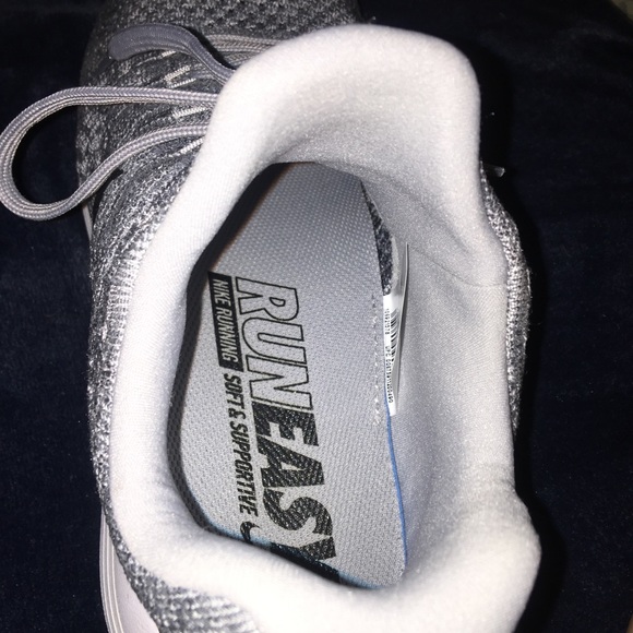 Gray Nike Women’s Lunarepic Flyknit 2 Shoes (NEW) - Picture 3 of 7