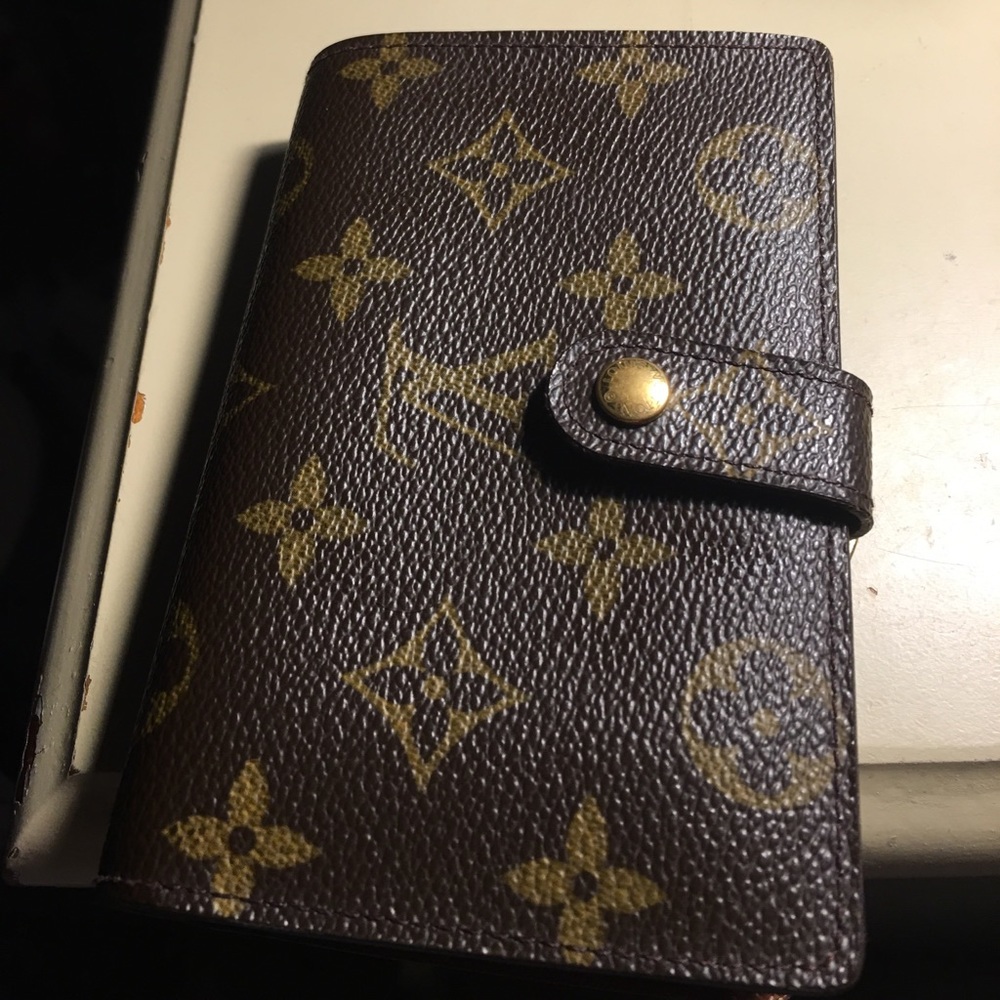 Authentic Louis Vuitton Wallet