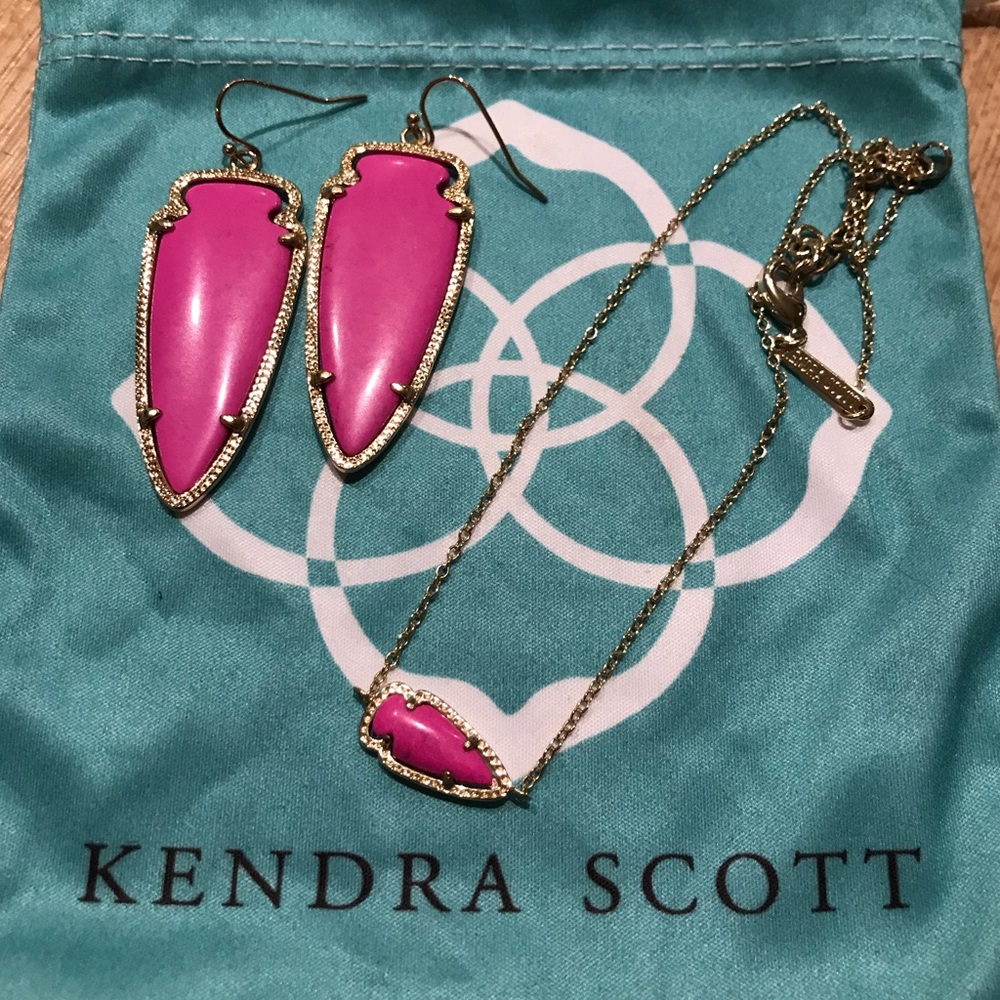 Kendra Scott Arrowhead Earrings and Necklace