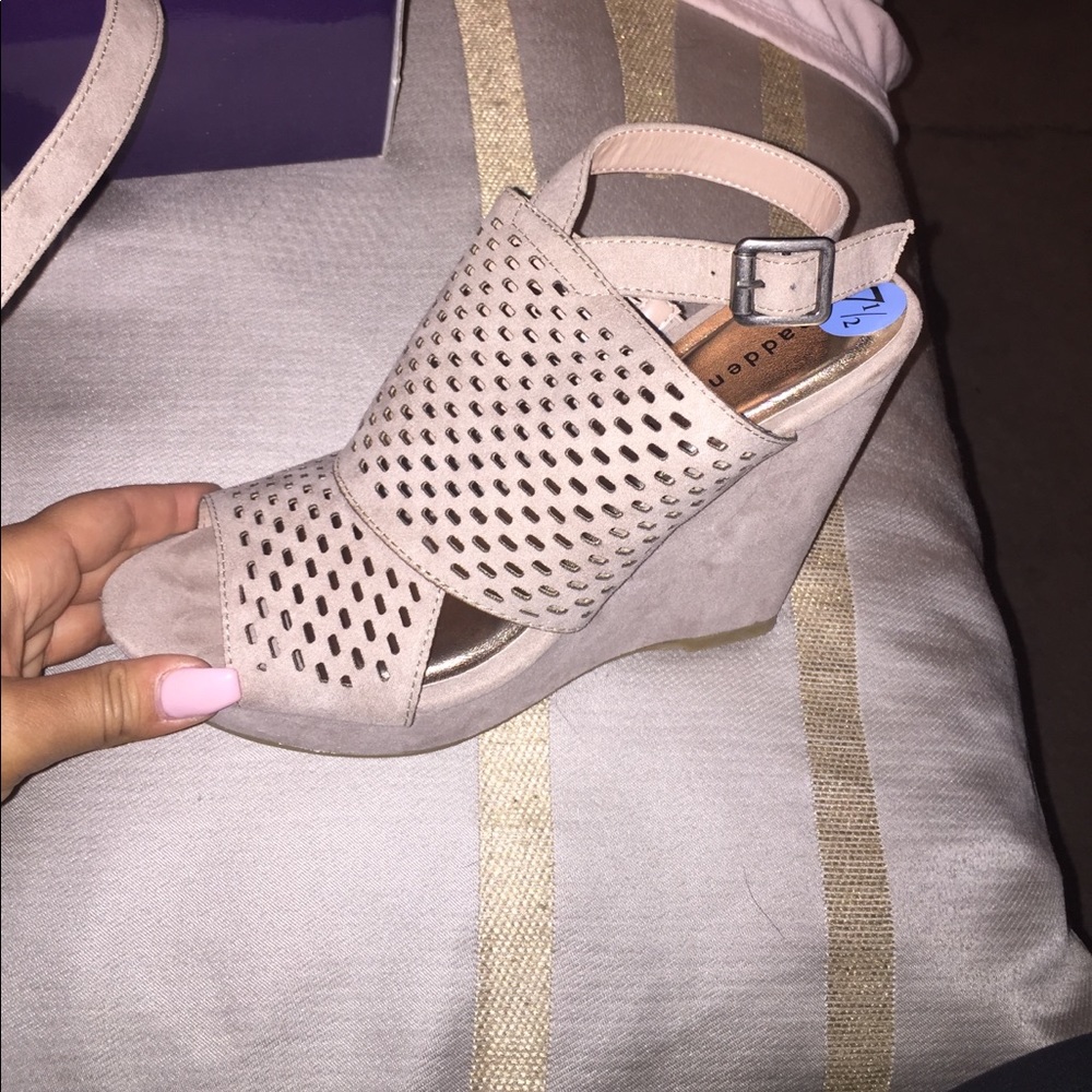 Taupe madden girl wedges