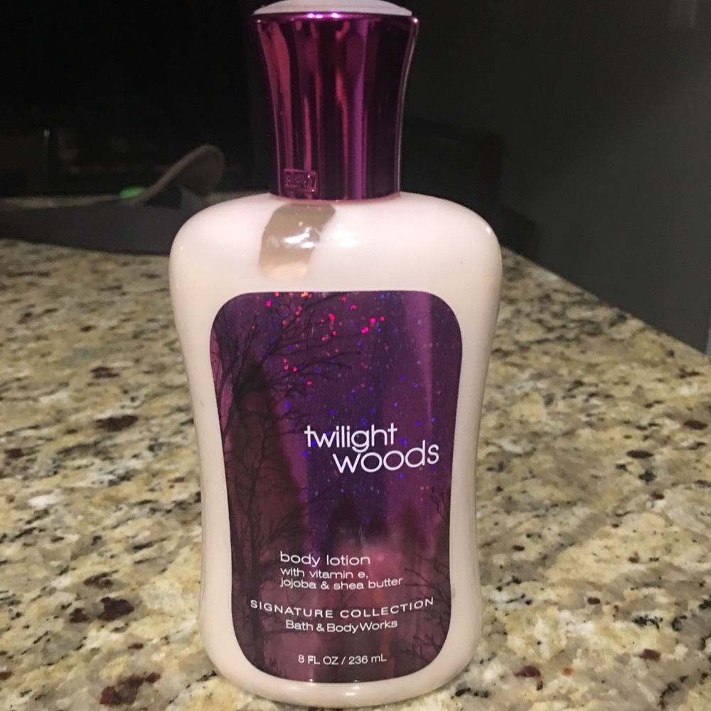 Twilight Woods body lotion
