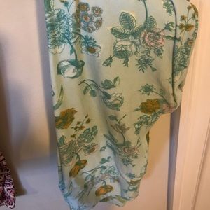 One size OS Lularoe Leggings Floral