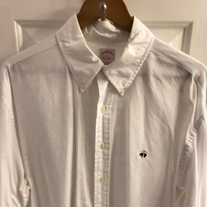 Brooks Brothers White casual button shirt