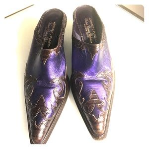 Donald J. Pliner Purple Couture Shoe Clogs