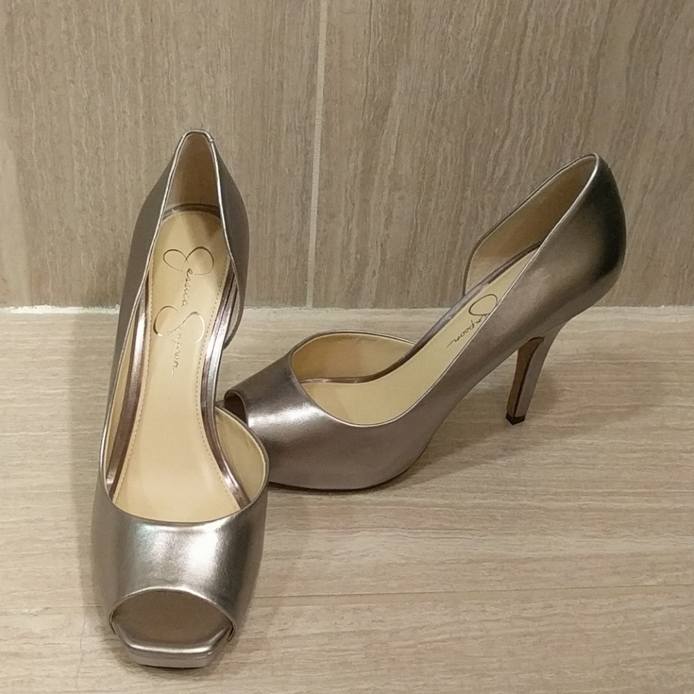 Jessica Simpson heels