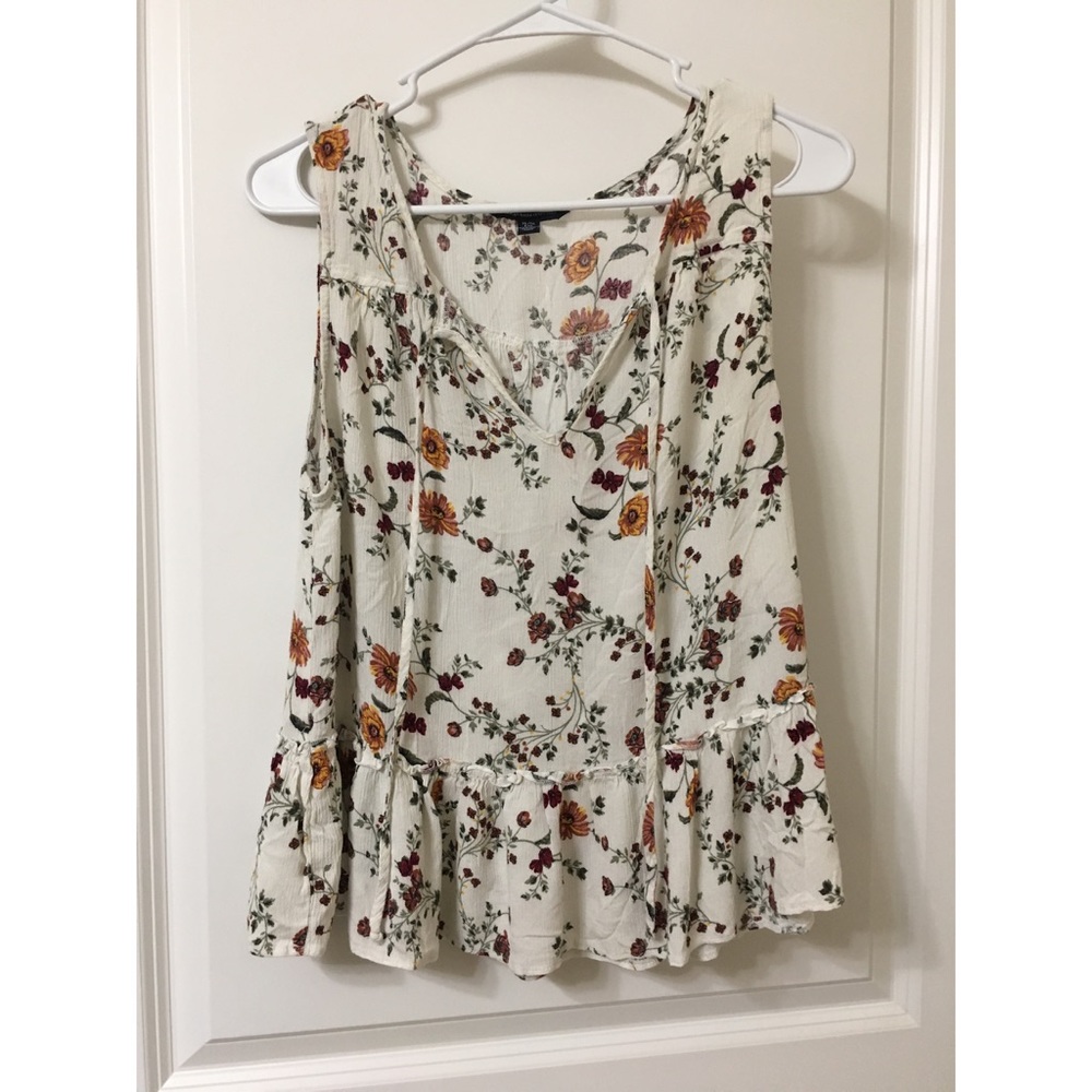 🌻Floral flowy tank🌻