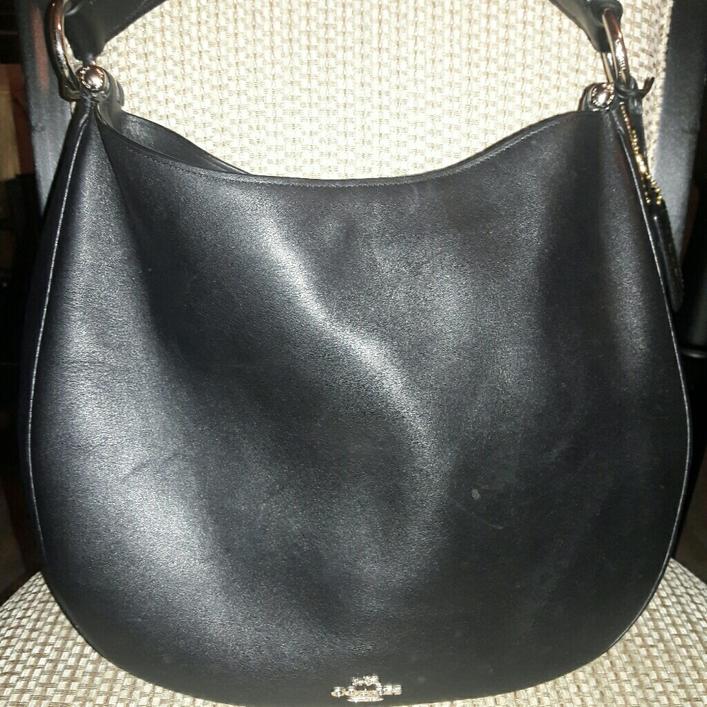 Large Coach Nomad! Authentic