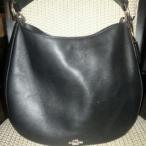 Large Coach Nomad! Authentic