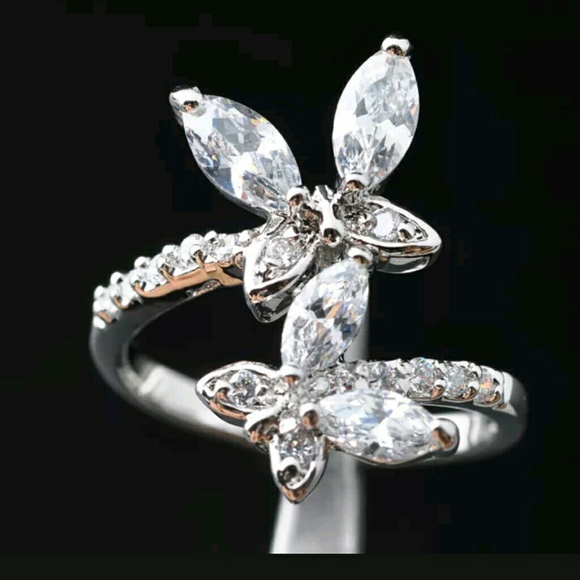 Jewelry - 🎉Host Pick🎉 NIB SS CZ Butterfly Ring sz 6