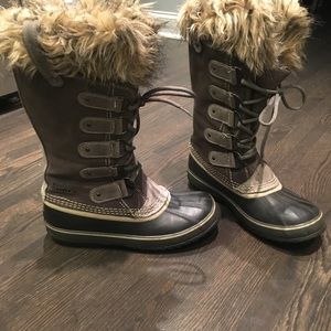 Sorel Joan of Arctic Boot -size 9