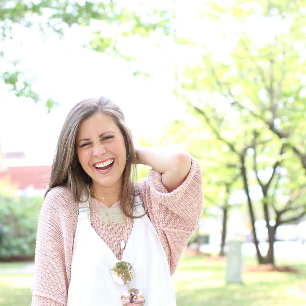 Meet your Posher, Alexis